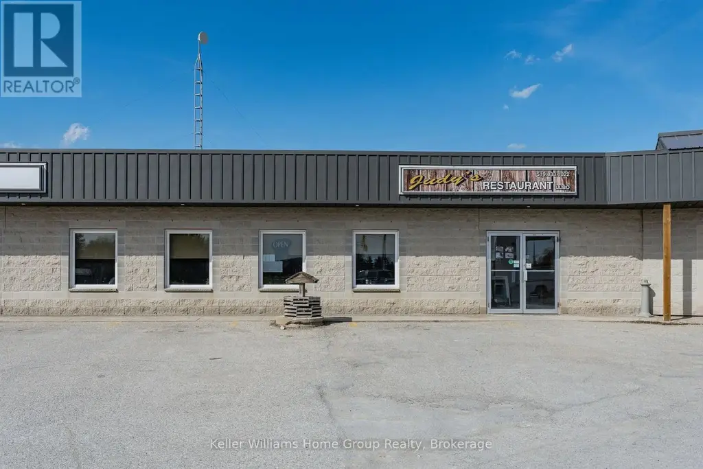 5 - 9408 Wellington Road 124, Erin